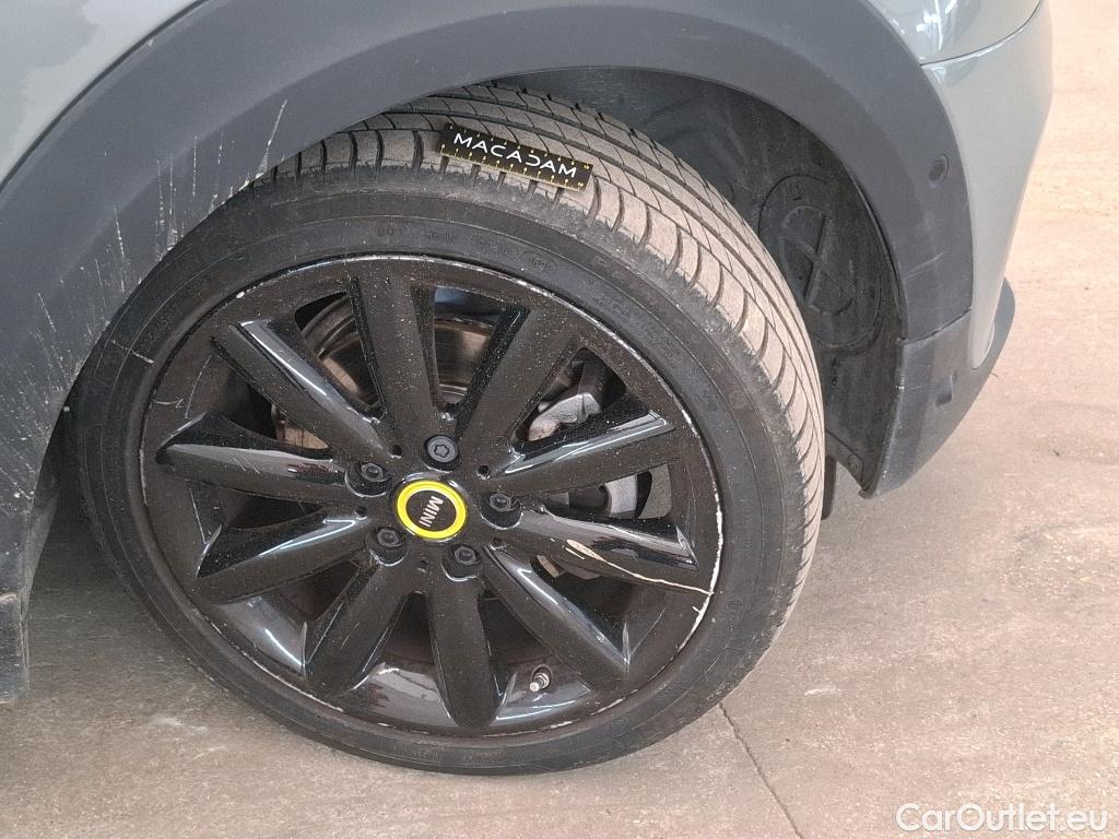  Mini  Cooper MINI Mini / 2014 / 3P / Berline  SE Finition Yours 184 ch BVA #18