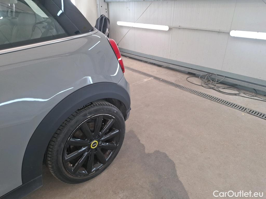  Mini  Cooper MINI Mini / 2014 / 3P / Berline  SE Finition Yours 184 ch BVA #9