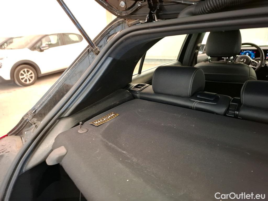  Mercedes  A-Klasse MERCEDES-BENZ Classe A Compact / 2018 / 5P / Berline A 180 d Business Line 8G-DCT #14