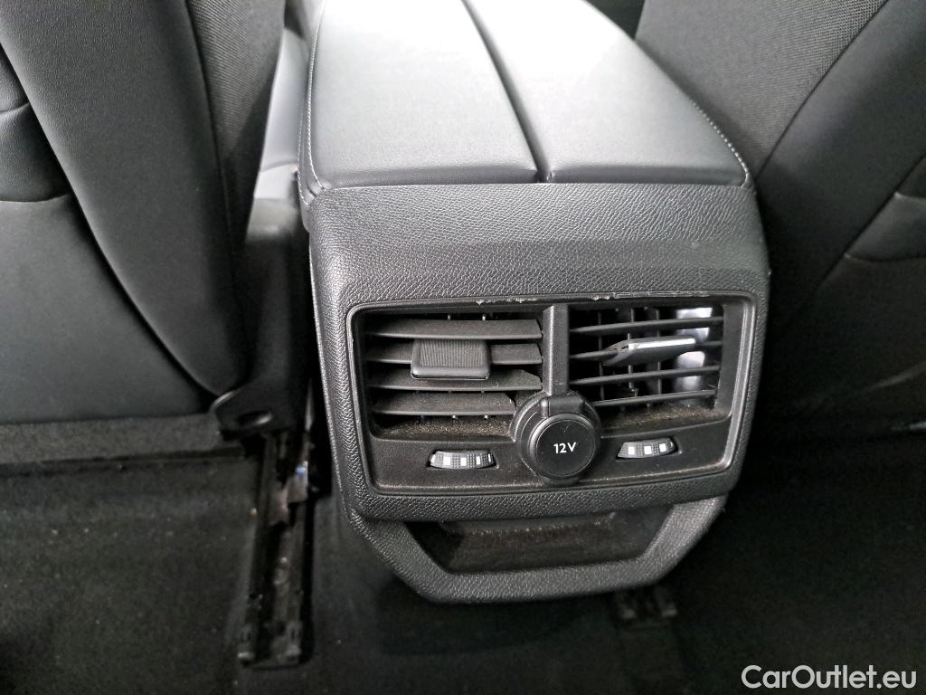  Peugeot  3008  Allure 1.2 PureTech 130CV BVM6 E6d #15