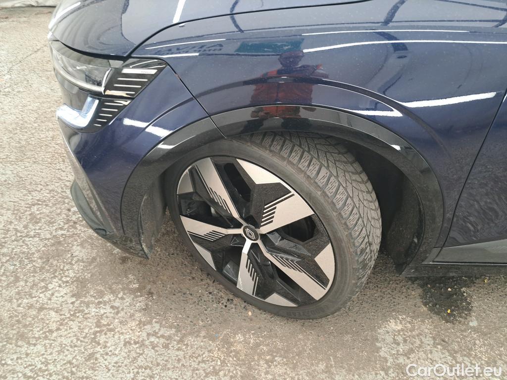  Renault  Megane-e RENAULT Megane E-TECH / 2022 / 5P / Berline techno EV60 220ch optimum charge #3
