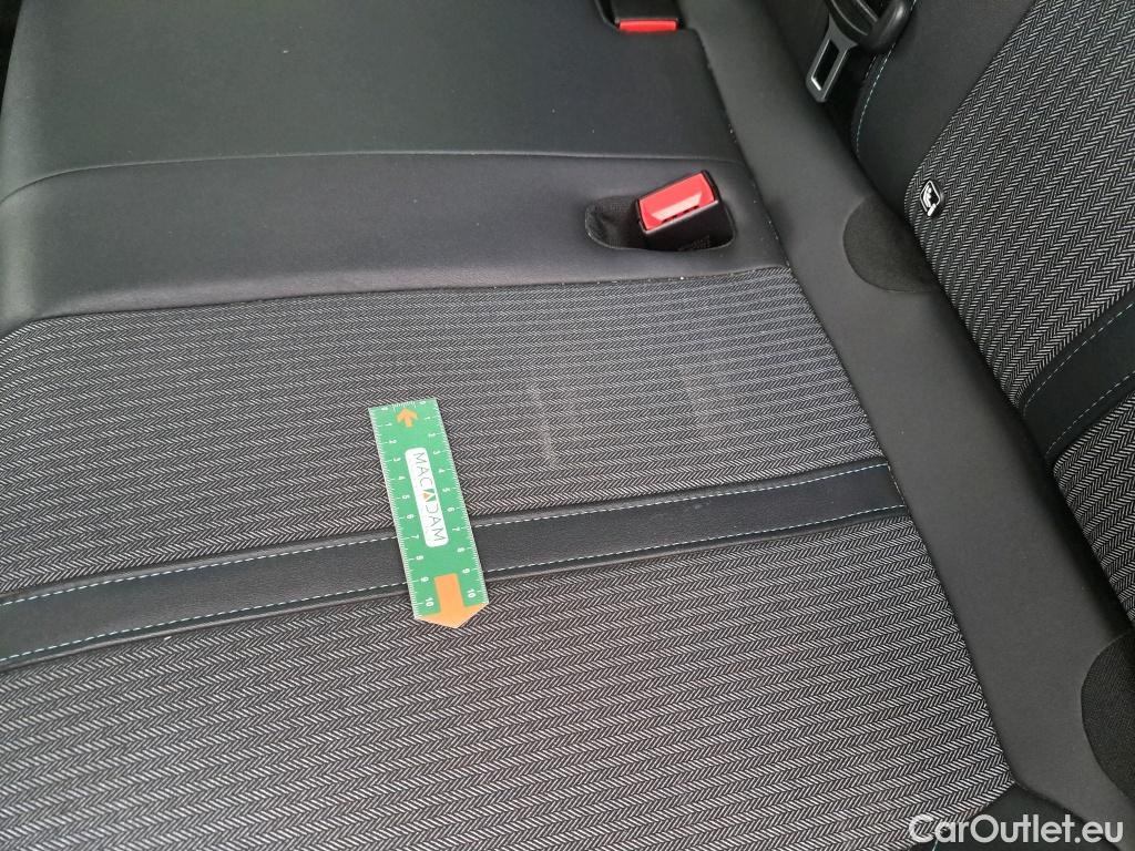  Peugeot  3008  Allure 1.2 PureTech 130CV BVM6 E6d #25