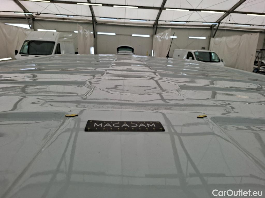  Renault  Trafic RENAULT  / 2019 / 4P / Combi Zen L1 dCi 120 S&S - 8 pl #15