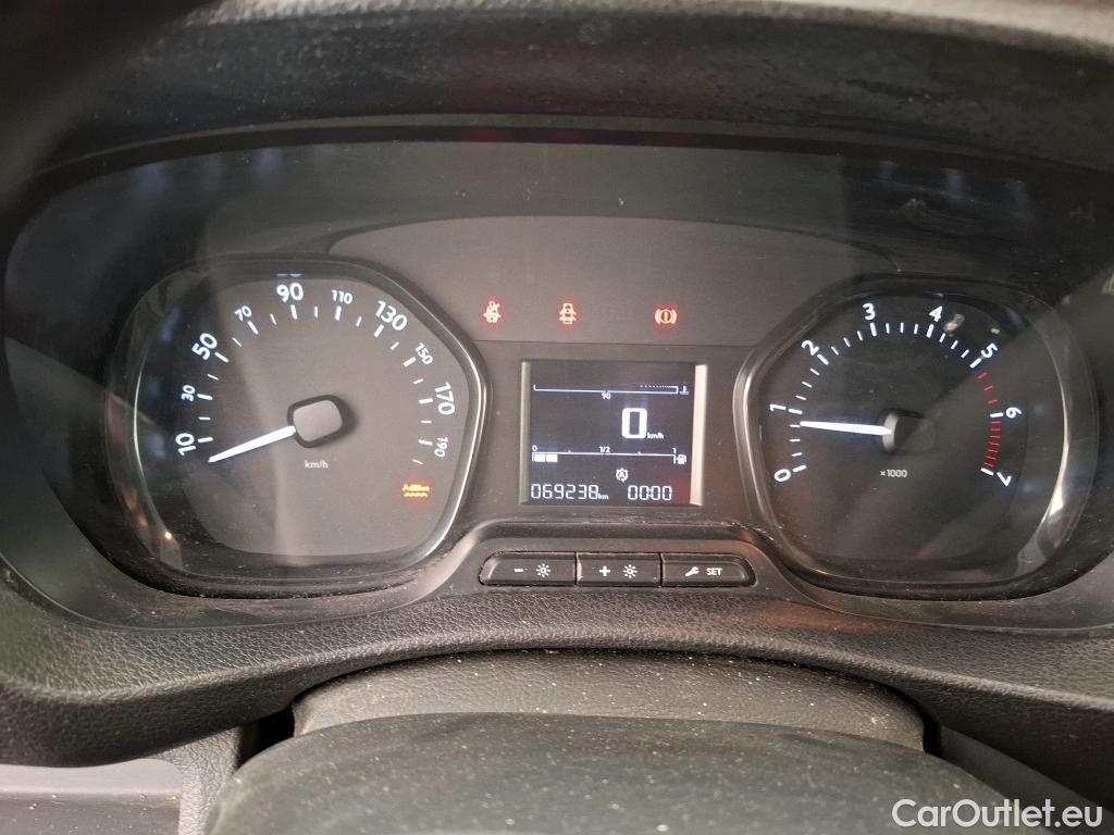  Toyota  Proace TOYOTA  VU 4p Fourgon 2.0 D MEDIUM 120 D-4D DYNAMIC #59