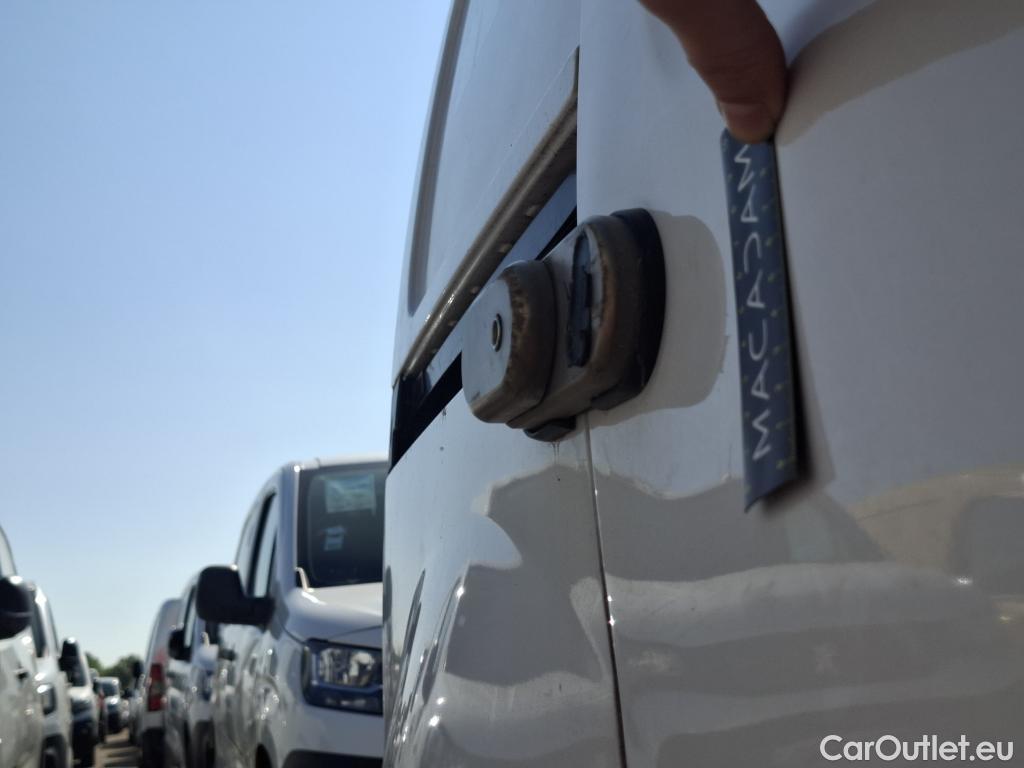  Renault  Kangoo  II Express Grand Confort (L1) 1.5 dCi 80CV BVM6 E6dT #17