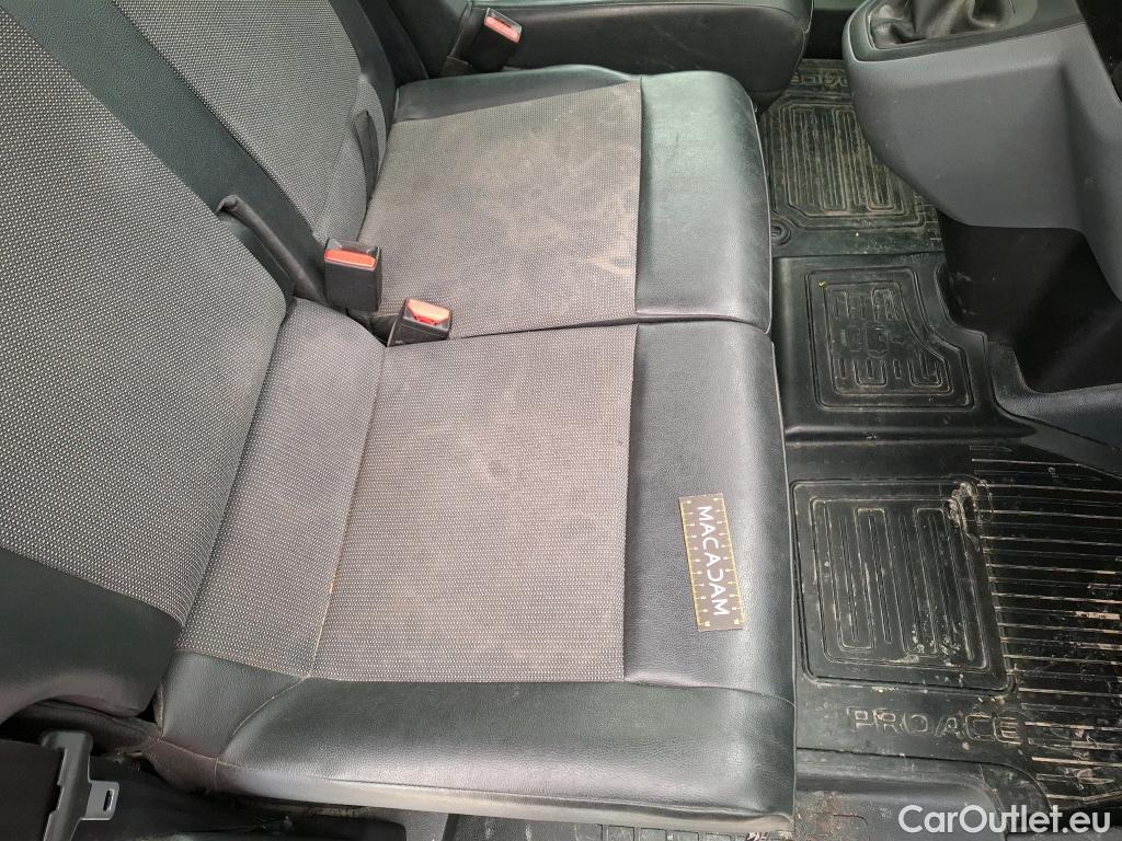  Toyota  Proace TOYOTA  VU 4p Fourgon 2.0 D MEDIUM 120 D-4D DYNAMIC #58