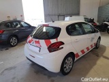  Peugeot  208 PEUGEOT  / 2015 / 5P / BERLINA ACTIVE BLUEHDI 100CV S/S #2