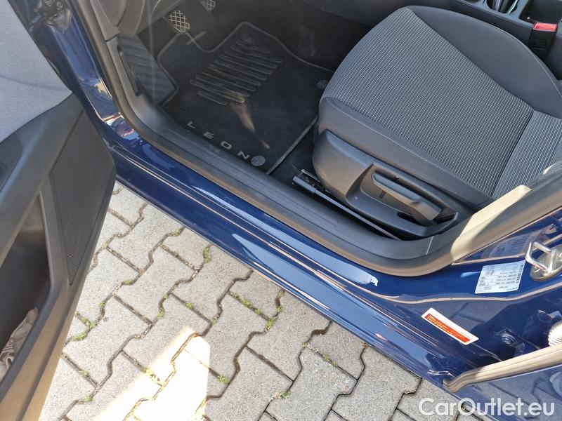  Seat  Leon  (2013)  1.4TGI 110 Style #17