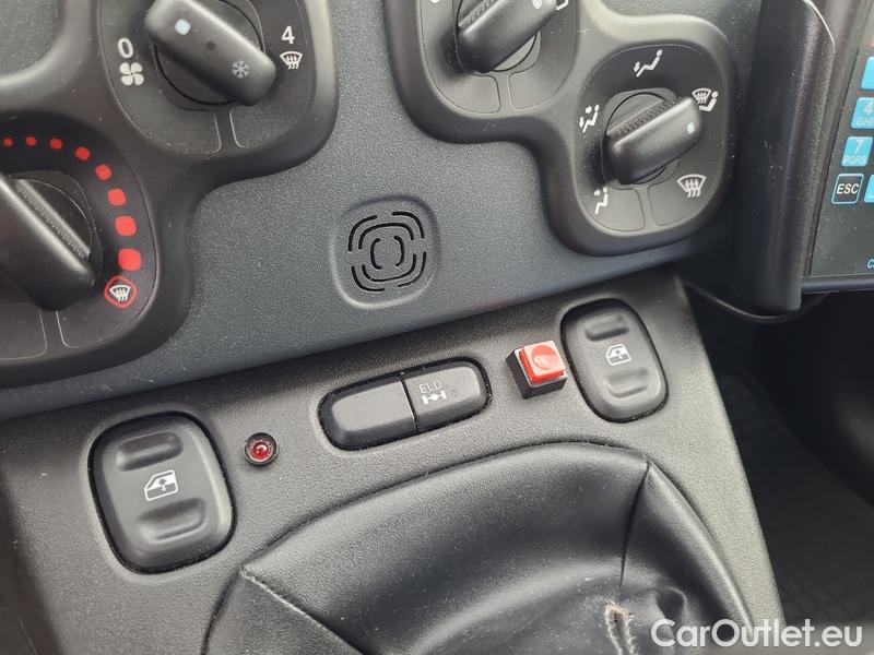  Fiat  Panda  3 (2012)  1.3MJET 95 Wild 4x4 #32