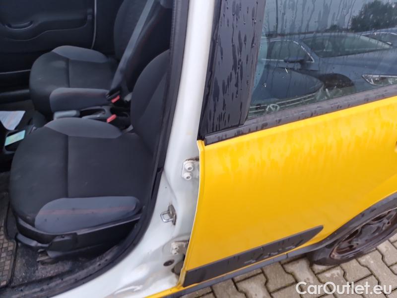  Fiat  Panda  (2012)  1.3MJET 95 Wild 4x4 #21