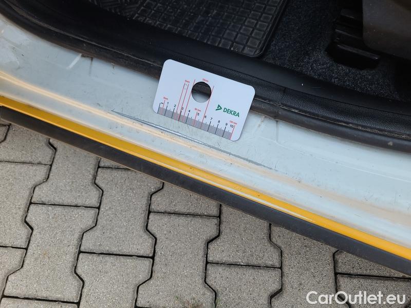  Fiat  Panda  3 (2012)  1.3MJET 95 Wild 4x4 #11
