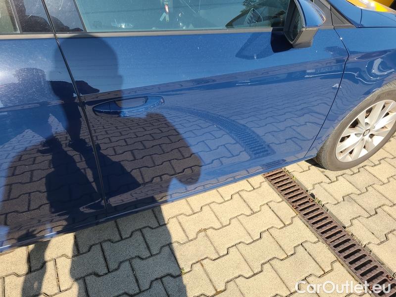  Seat  Leon  ST (2013)  ST 1.4TGI 110 Style #11
