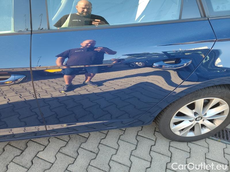  Seat  Leon  ST (2013)  ST 1.4TGI 110 Style #3