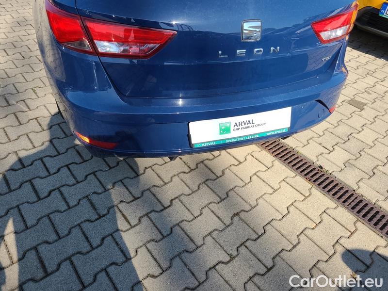  Seat  Leon  ST (2013)  ST 1.4TGI 110 Style #8