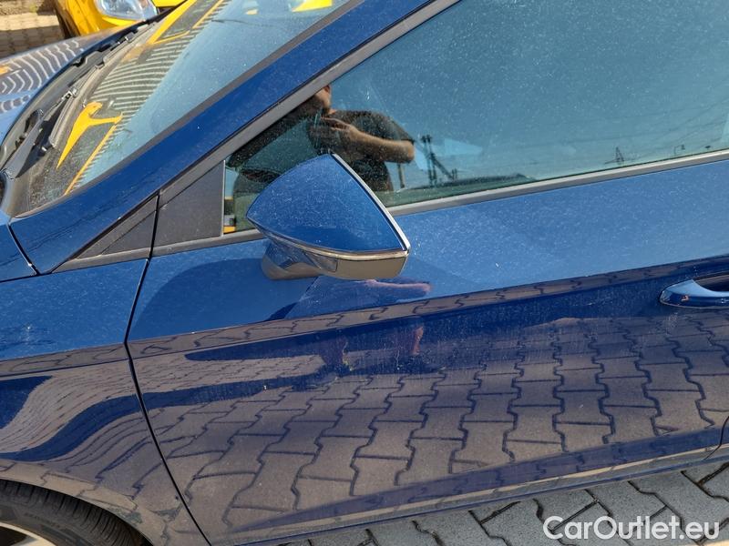  Seat  Leon  ST (2013)  ST 1.4TGI 110 Style #5