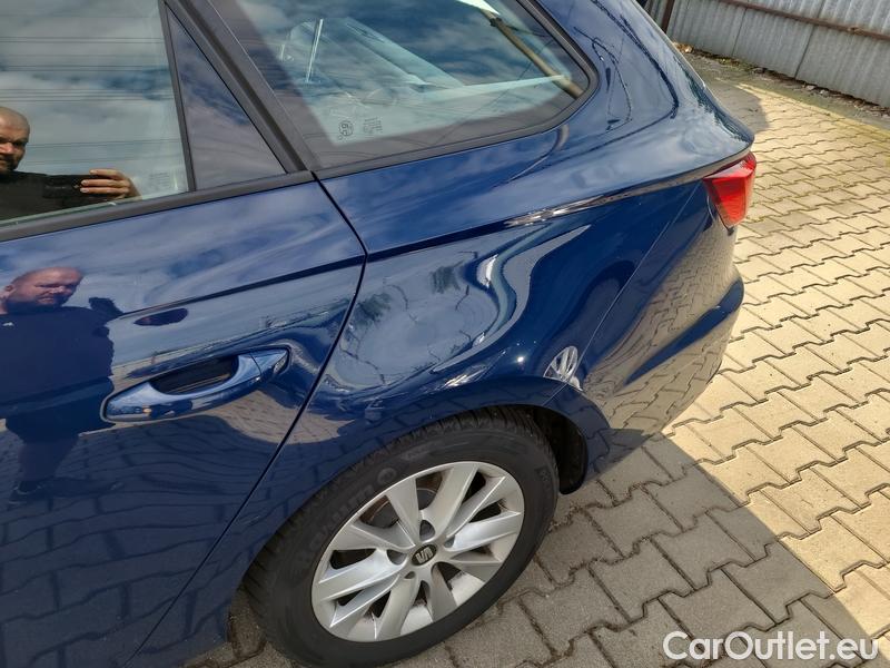  Seat  Leon  ST (2013)  ST 1.4TGI 110 Style #6