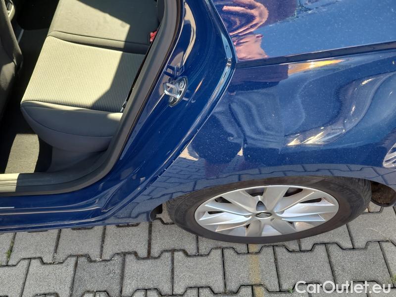  Seat  Leon  ST (2013)  ST 1.4TGI 110 Style #6