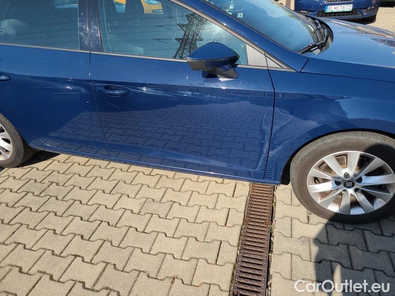  Seat  Leon  ST (2013)  ST 1.4TGI 110 Style #12