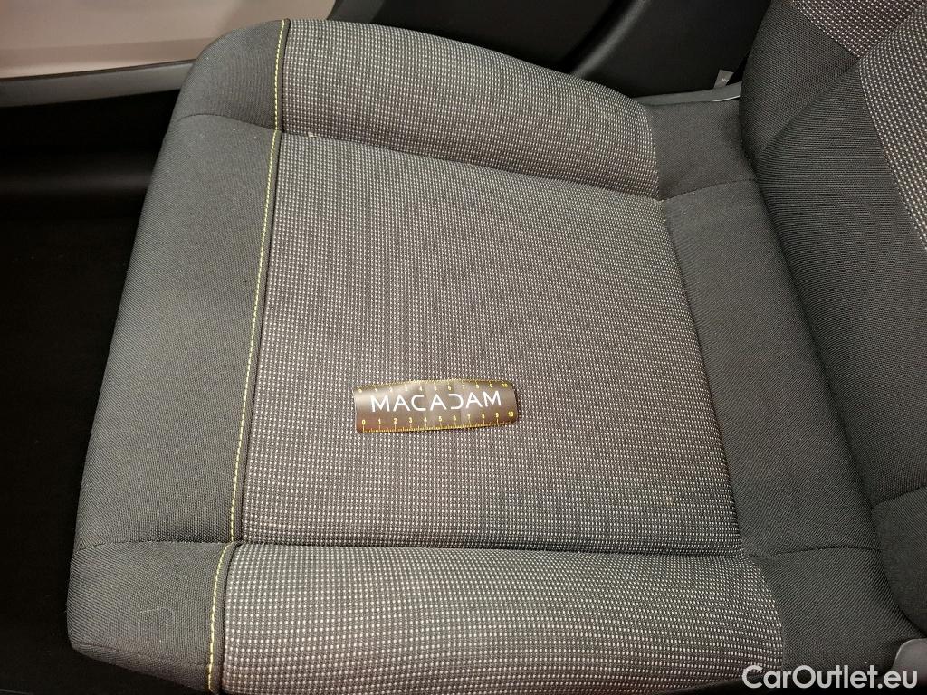  Citroen  C3  Max 1.2 PureTech 80CV BVM5 6E #1