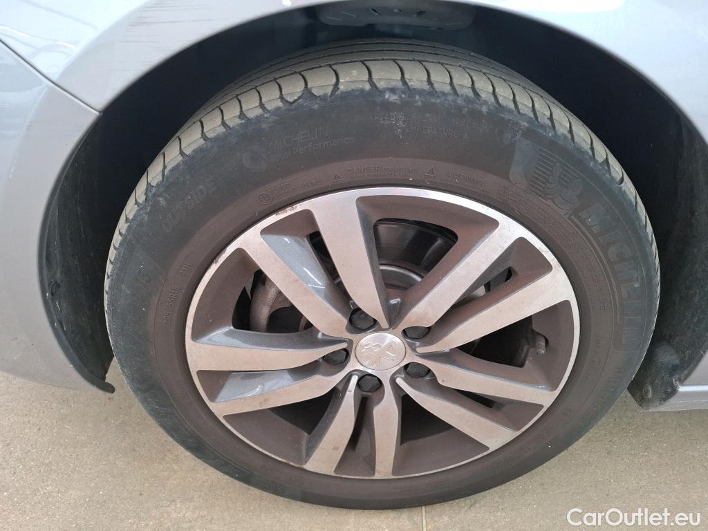 Peugeot  308  Allure Business 1.2 PureTech 130CV BVA8 E6d #60