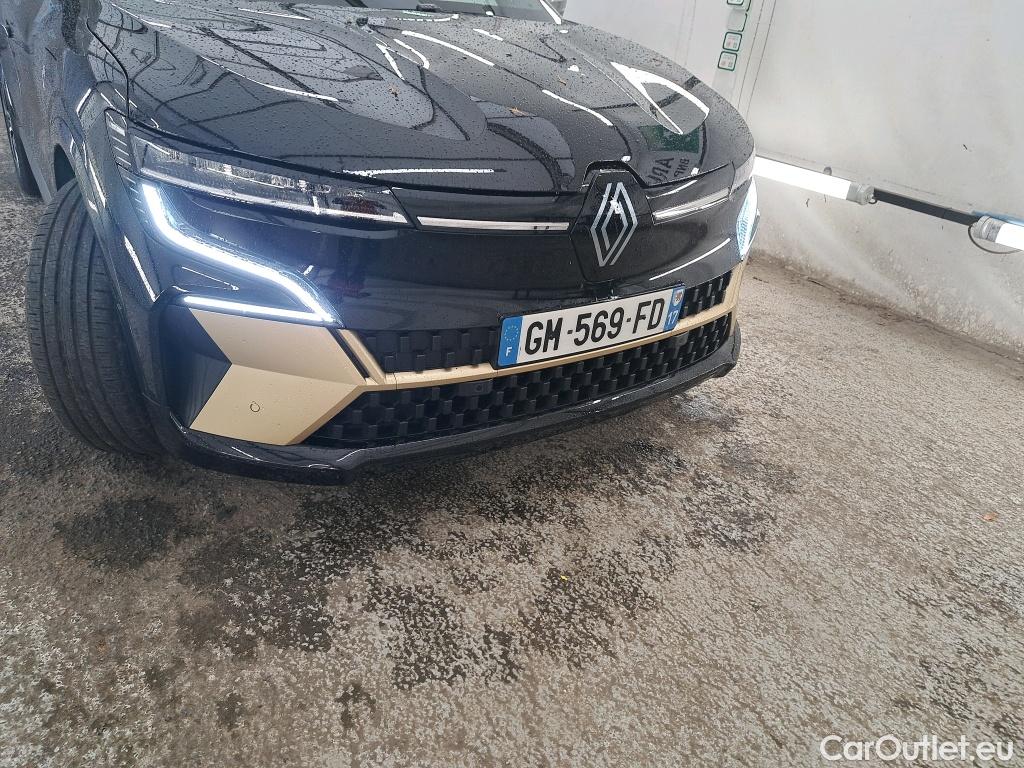  Renault  Megane-e RENAULT Megane E-TECH / 2022 / 5P / Berline iconic EV60 220ch optimum charge #1