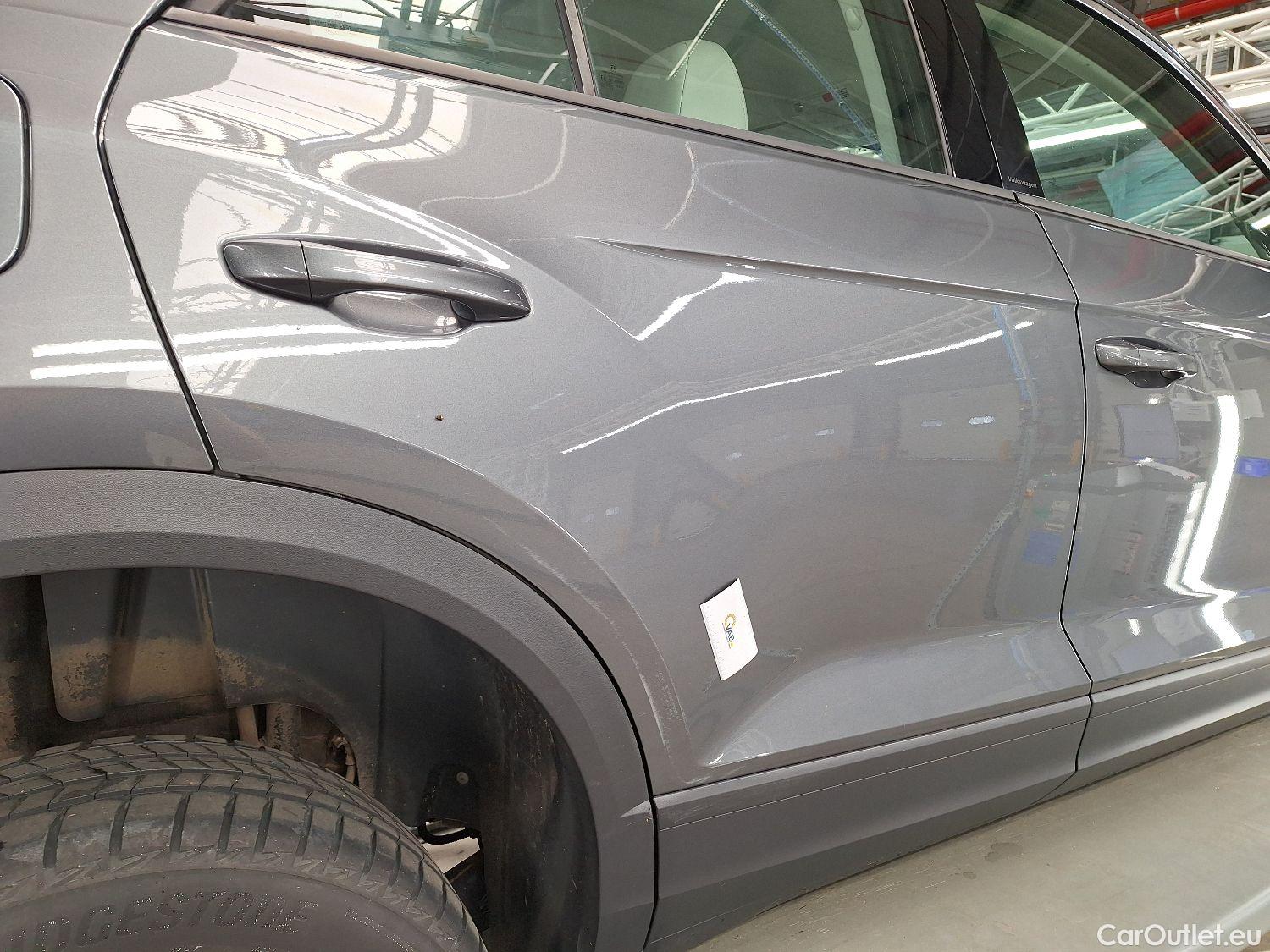  Volkswagen  T-ROC VW,  '17, Volkswagen  1.6 TDI Style 5d #1