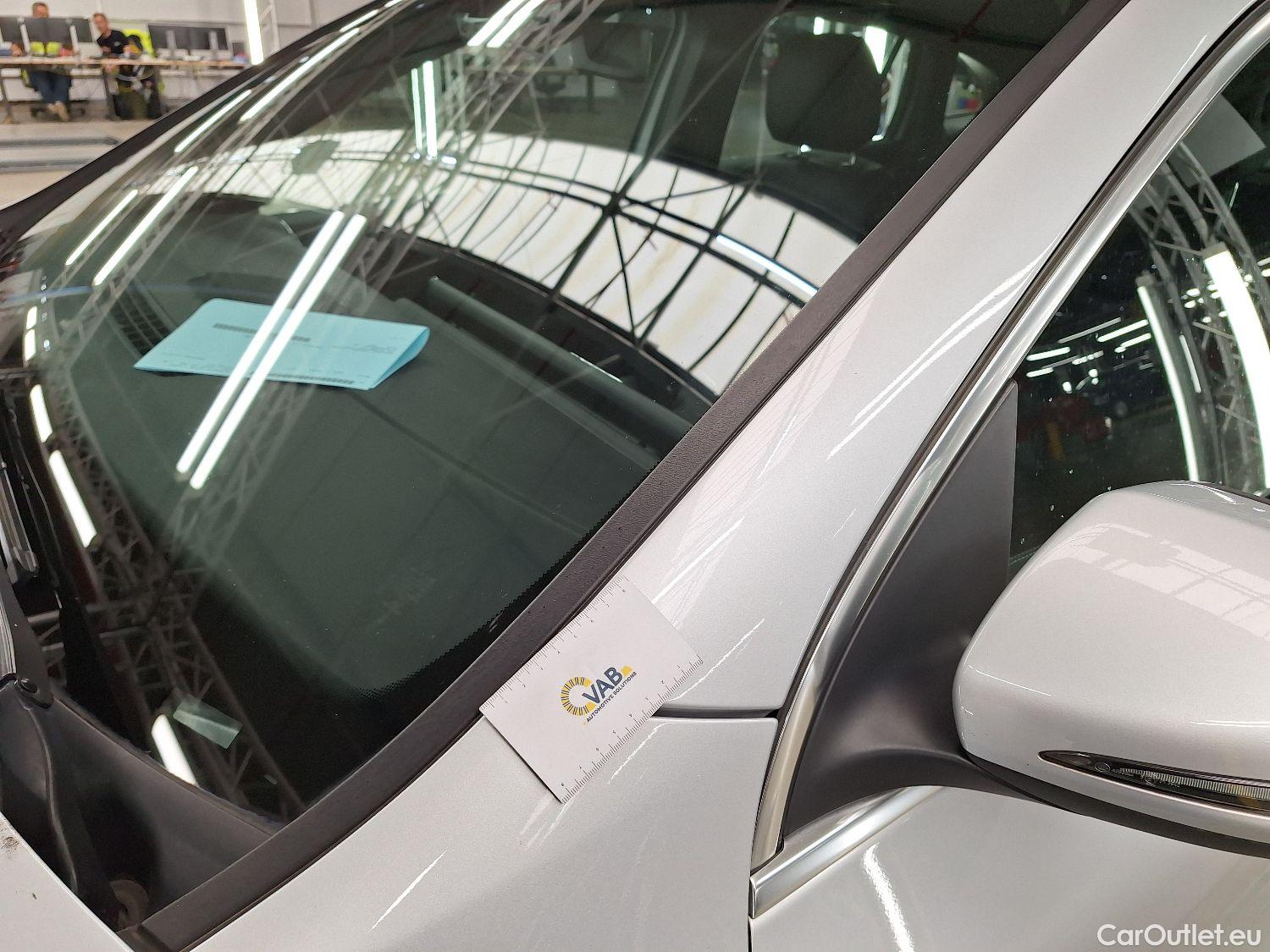 Mercedes  GLA Mercedes,  '20, Mercedes-Benz   250e Business Solution 5d #2