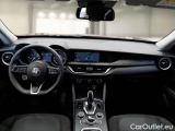 Alfa Romeo   STELVIO ALFA ROMEO / 2017 / 5P / SUV 2.2 TURBO DIESEL 190CV BUSINESS AT8 Q4 #3