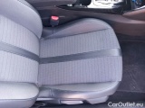  Peugeot  2008 PEUGEOT  / 2019 / 5P / CROSSOVER BLUEHDI 130 EAT8 ALLURE PACK S/S AUT. #14