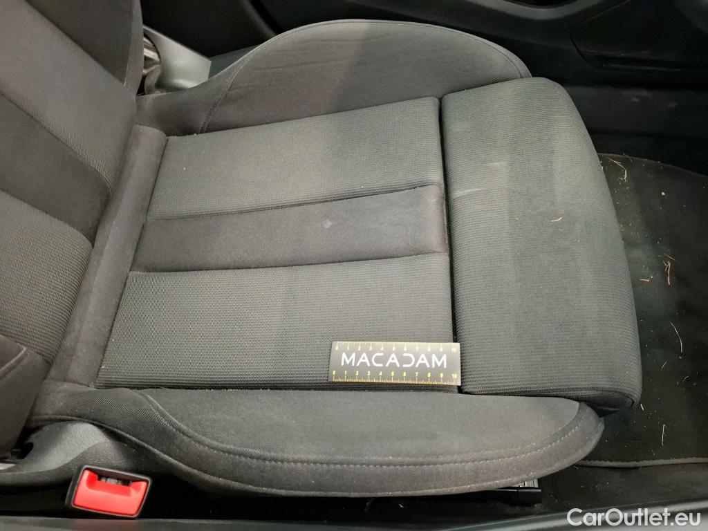  Audi  A4  Avant 30 TDI Business Line 2.0 TDI 135CV BVA7 E6d #36