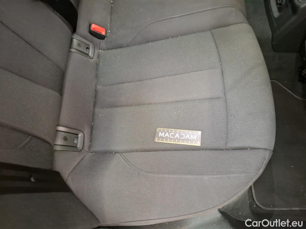  Audi  A4  Avant 30 TDI Business Line 2.0 TDI 135CV BVA7 E6d #37