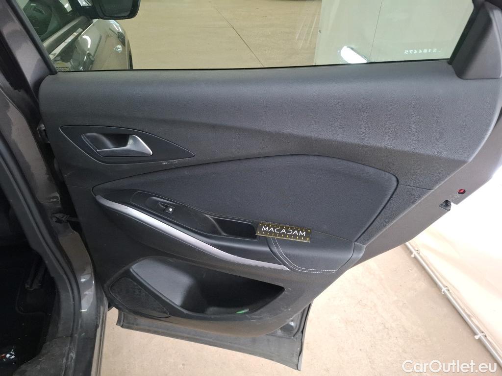  Opel   Grandland X Grandland X Business Edition 1.2 Turbo 130CV BVA8 E6d #17