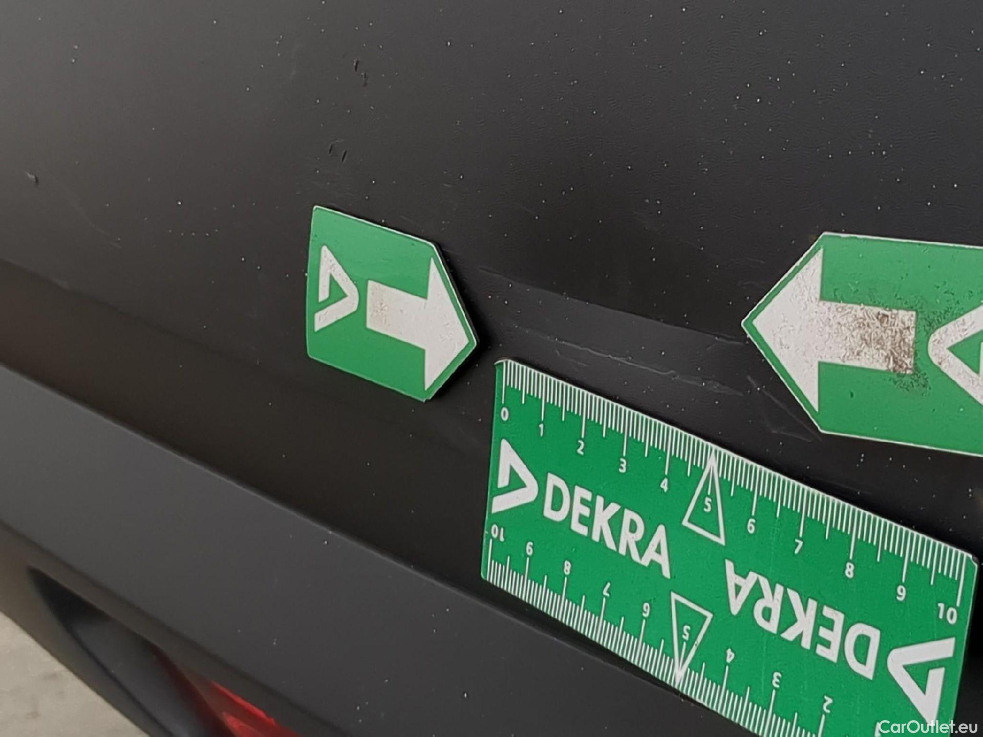  Citroen  C4  Berline Live Pack Business R 1.2 PureTech 100CV BVM6 E6d #16