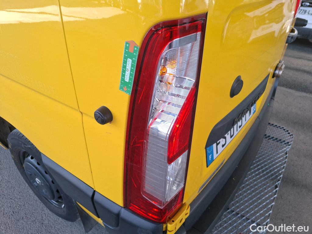  Renault  Master RENAULT  / 2019 / 4P / Fourgon tôlé FG Z.E.Tr CF F3100 L2H2 R75 AI - 19 #14