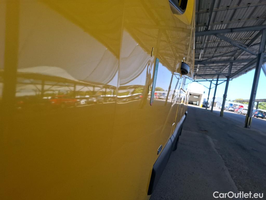  Renault  Master RENAULT  / 2019 / 4P / Fourgon tôlé FG Z.E.Tr CF F3100 L2H2 R75 AI - 19 #24