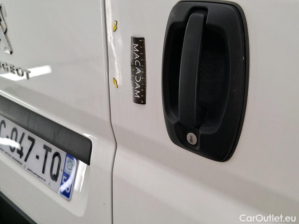  Peugeot  Boxer PEUGEOT  VU 4p Fourgon BLUEHDI 110 PREMIUM 330 L1H2 #21