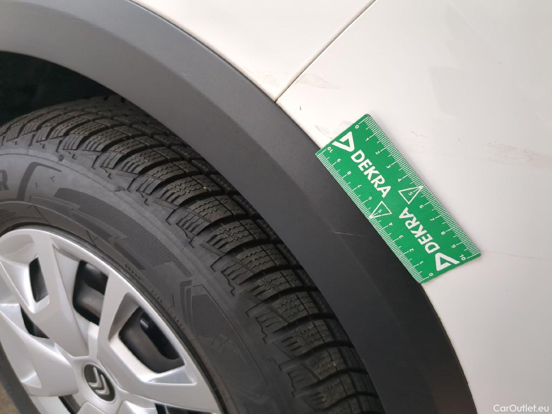  Citroen  C4  Berline Live Pack Business R 1.2 PureTech 100CV BVM6 E6d #9