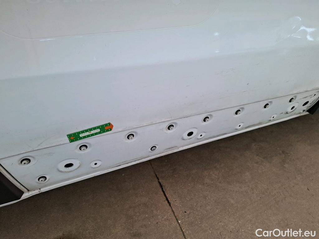  Renault  Trafic  Fourgon L2H1 3T Grand Confort 2.0 dCi 130CV BVM6 E6d #36