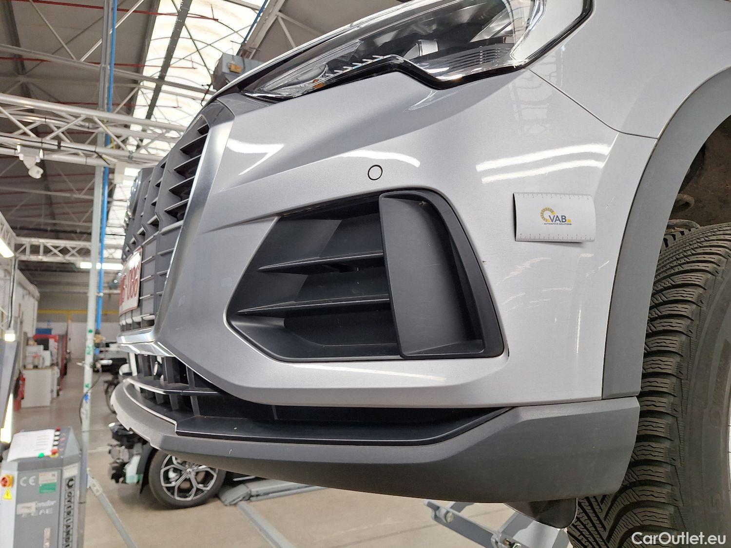  Audi  Q3 Audi,  '18, Audi  35 TDI S Tronic Business Edition 5d #1