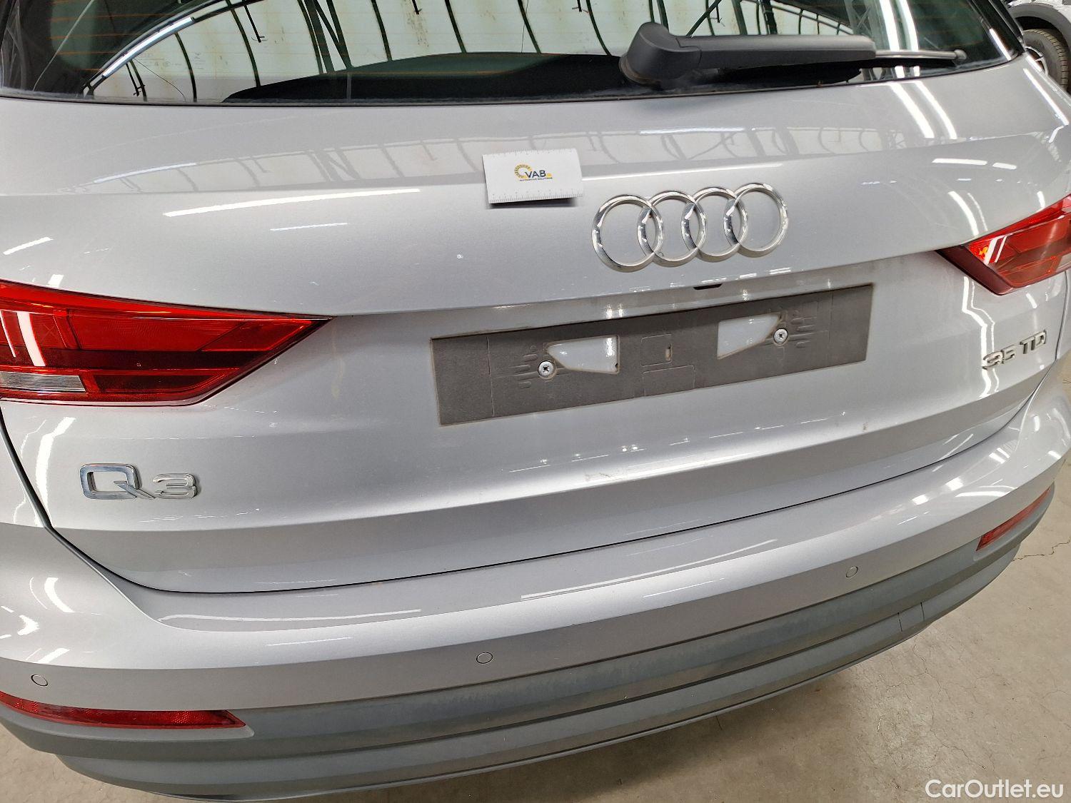  Audi  Q3 Audi,  '18, Audi  35 TDI S Tronic Business Edition 5d #16