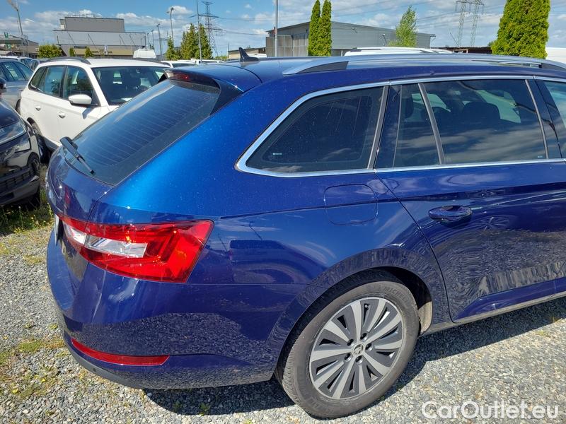  Skoda  Superb  Combi (3V5)(2015) Sup.C.FL2.0TDI 110 Style AT #8