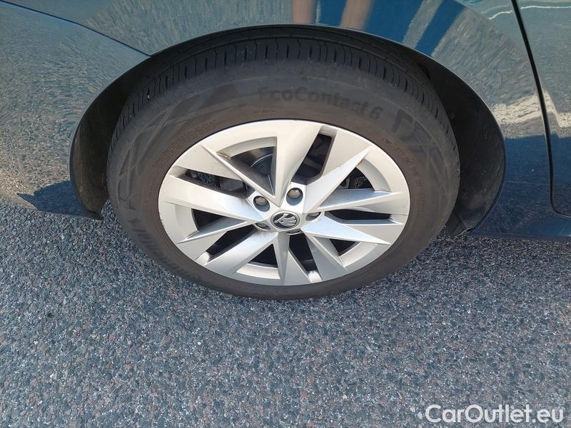  Skoda  Octavia  Combi (NX3)(2020) Oct.Combi 1.5TSI 110 Style #12