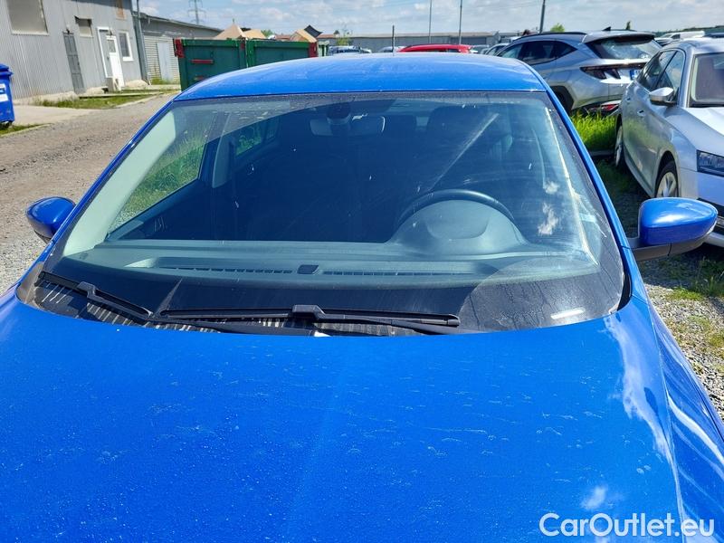  Skoda  Rapid  (2011)  1.0TSI 70 Style #2