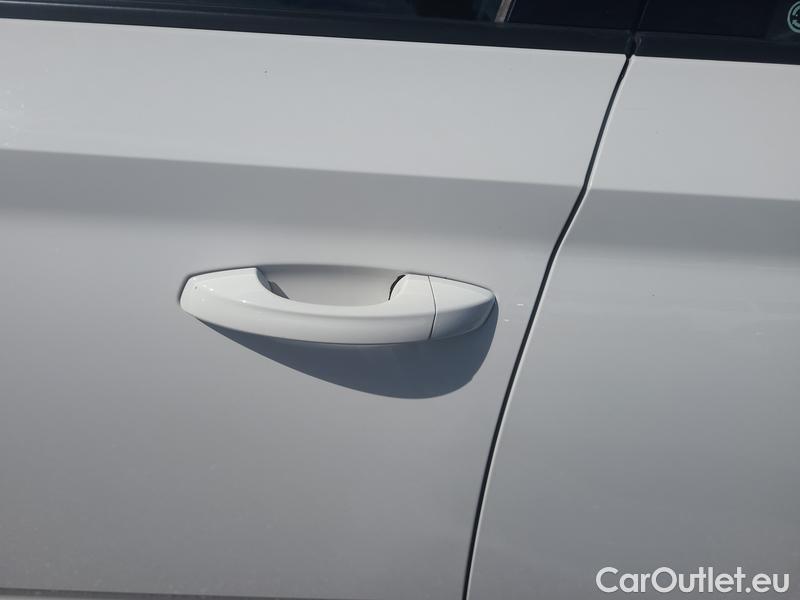  Skoda  Scala  (NW) (2019)  1.0TSI 81 Ambition 5d #3