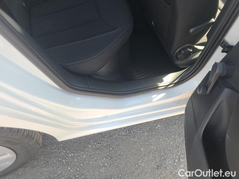  Skoda  Scala  (NW) (2019)  1.0TSI 81 Ambition 5d #13