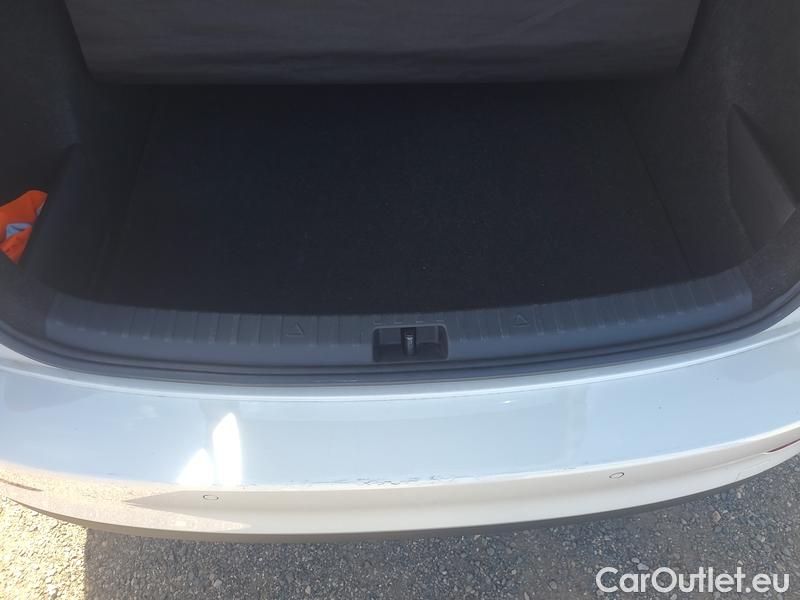  Skoda  Scala  (NW) (2019)  1.0TSI 81 Ambition 5d #6