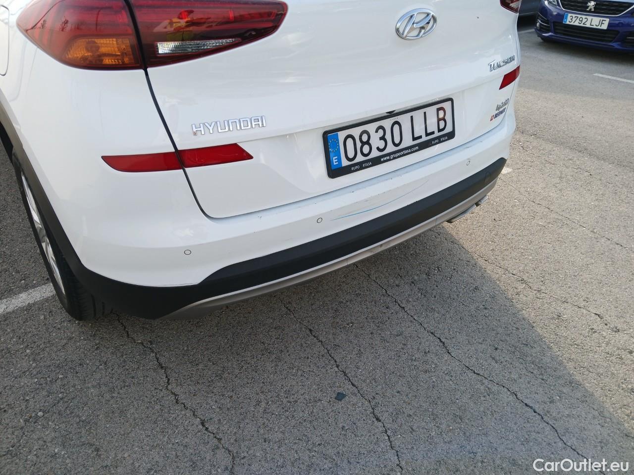  Hyundai  Tucson HYUNDAI  / 2018 / 5P / todoterreno 1.6 CRDI 85kW (116CV) 48V SLE 4X2(SP)(SL) #25