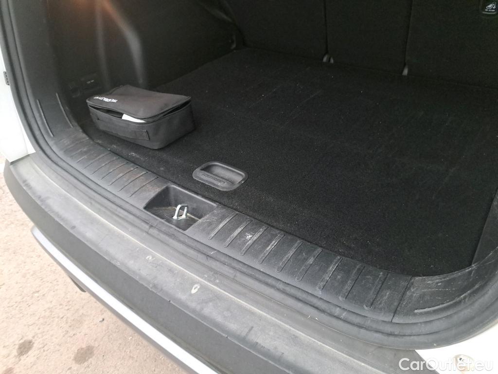  Hyundai  Tucson HYUNDAI  / 2020 / 5P / todoterreno 1.6 TGDI 169kW HEV Tecno Auto 2C #5