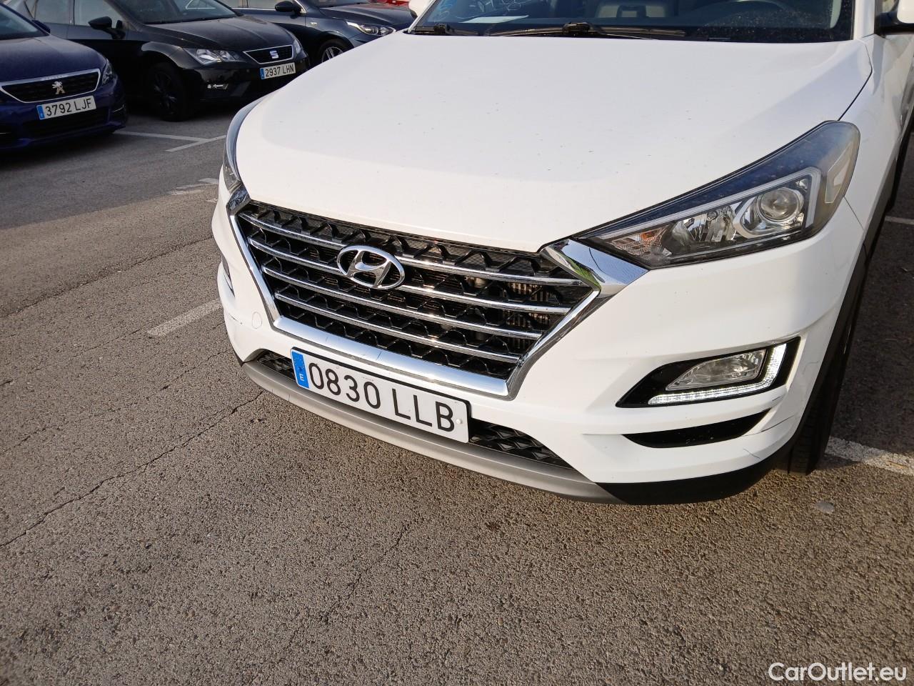  Hyundai  Tucson HYUNDAI  / 2018 / 5P / todoterreno 1.6 CRDI 85kW (116CV) 48V SLE 4X2(SP)(SL) #2