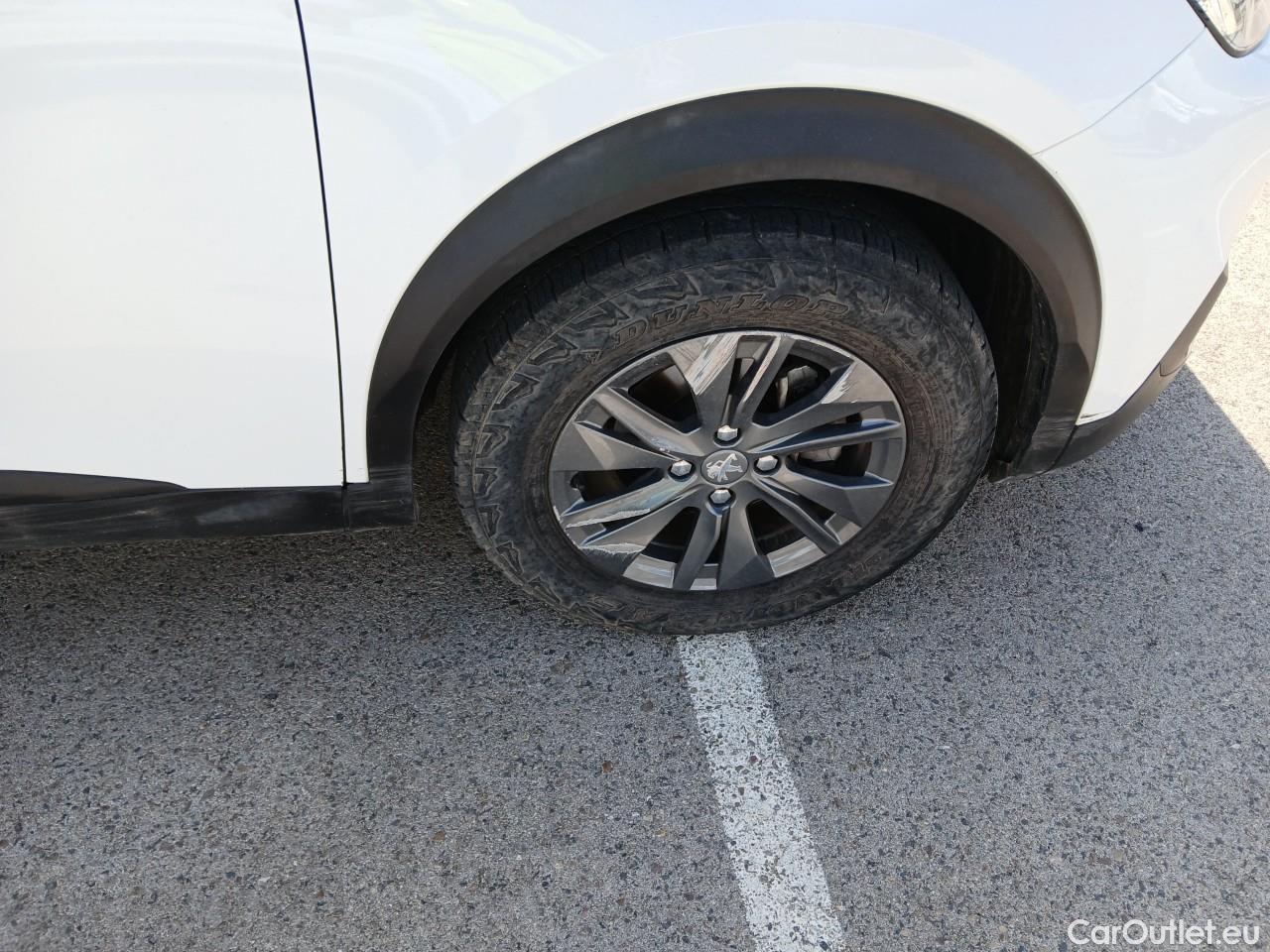  Peugeot  2008  Active Pack 1.5 HDi 110CV MT6 E6d #18